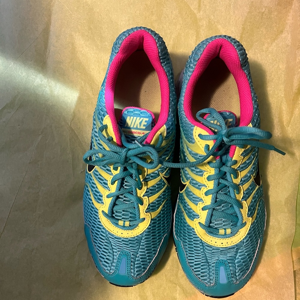 Women’s Air Max Torch 4 Running Shoe - Picture 5 of 7